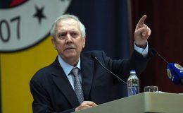 Aziz Yıldırım’a camiadan büyük baskı! Kararını açıklayacak
