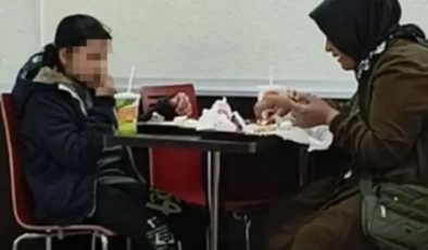 Hamburger devinde skandal! Anne ve kızı ‘fakir’ diye kovuldu, müdürün sözleri isyan ettirdi
